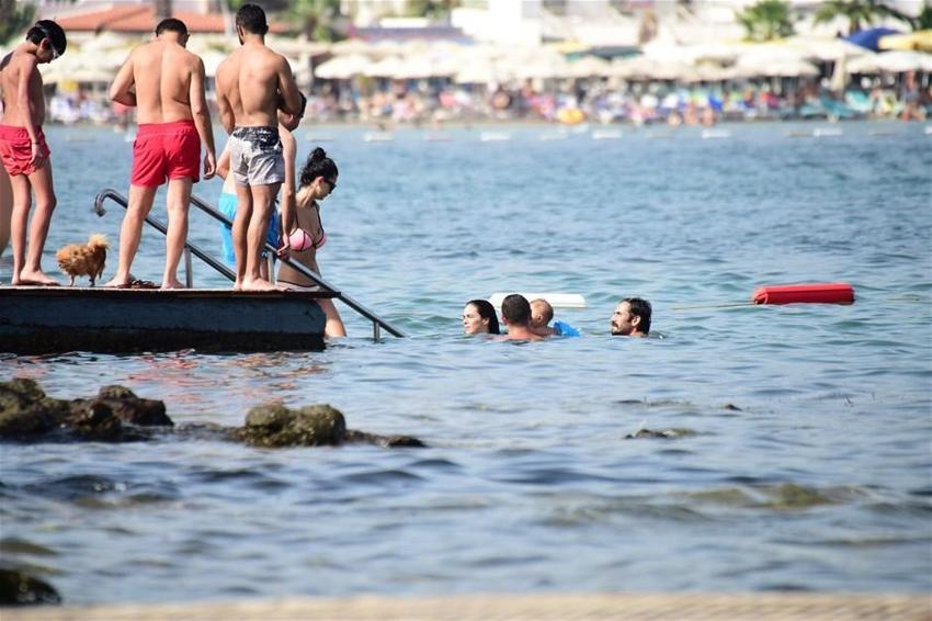 Özge’nin bitmeyen tatili!