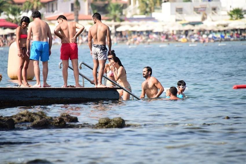 Özge’nin bitmeyen tatili!