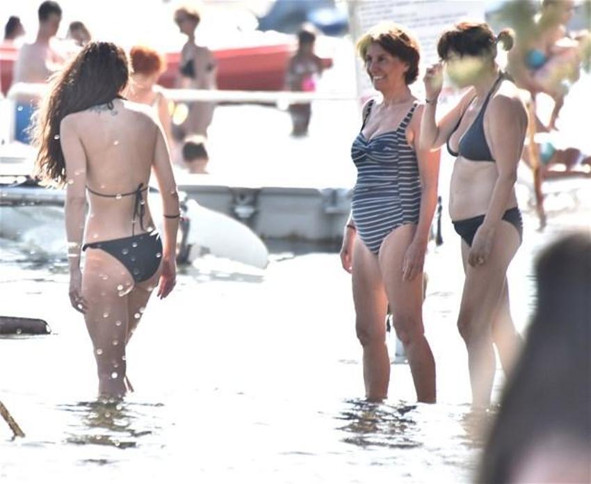 Birce Akalay dayanamadı...