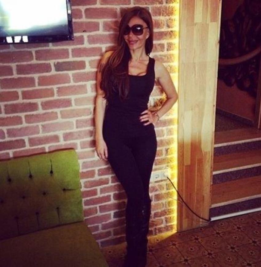 Sevda Demirel: 'Kölen olayım, ayağını yıkayım!' diyenler var