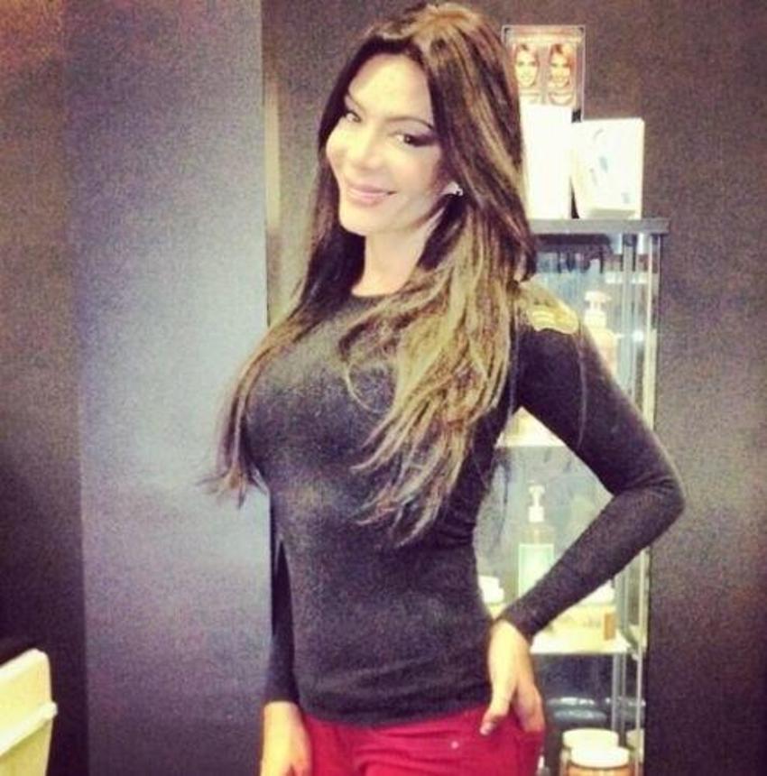 Sevda Demirel: 'Kölen olayım, ayağını yıkayım!' diyenler var