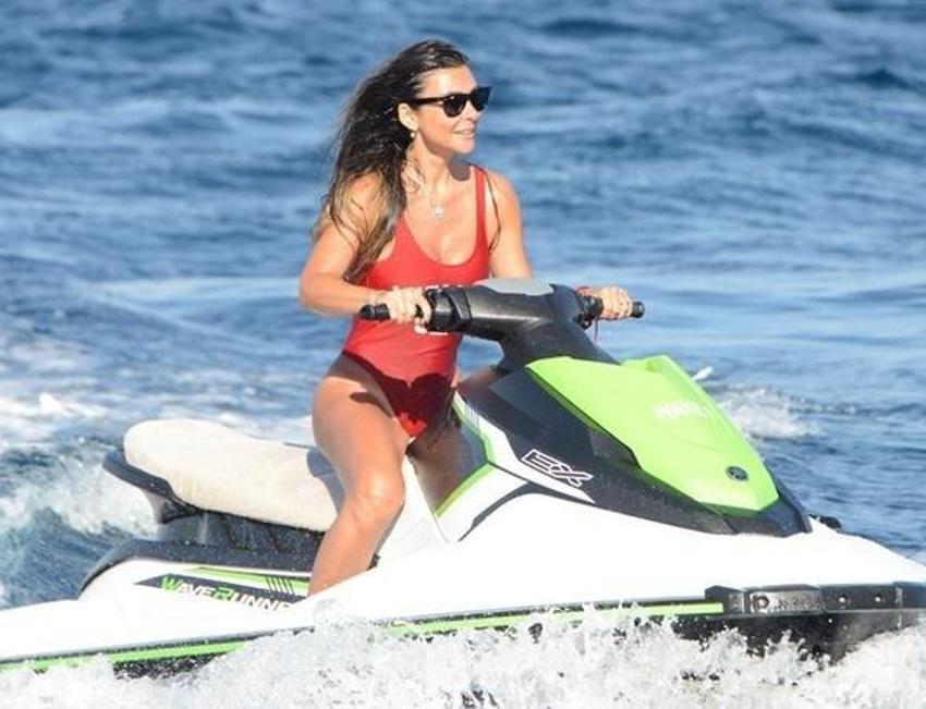 Selen Görgüzel jet-ski mağduru oldu!