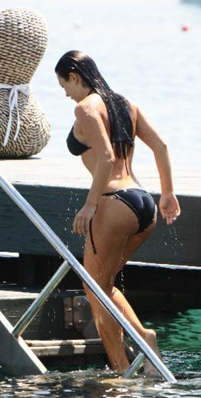 Selen Görgüzel jet-ski mağduru oldu!