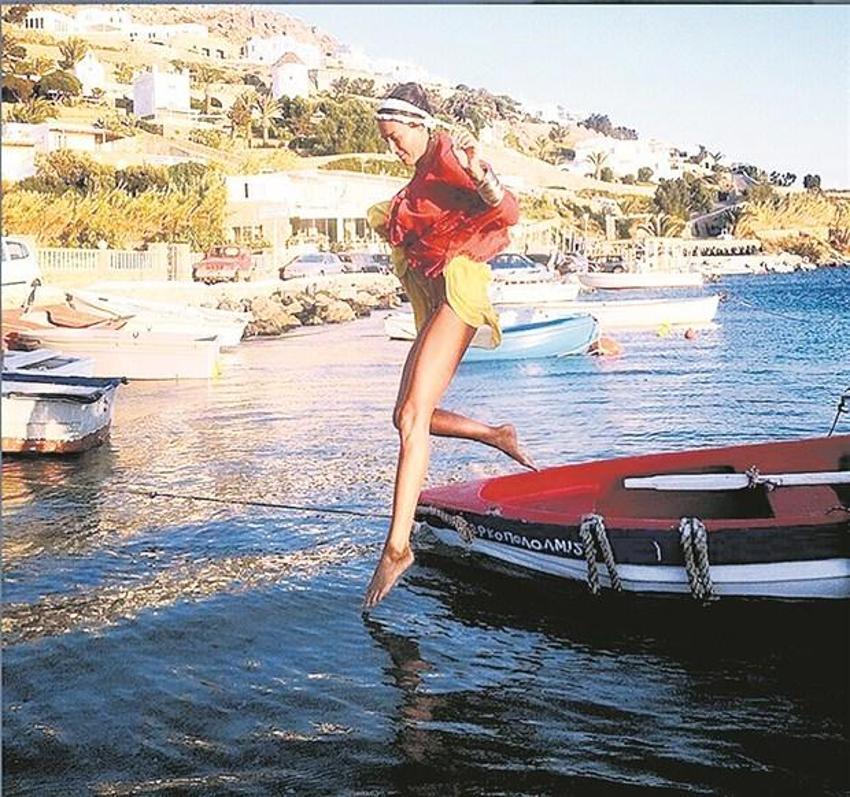 Eda Taşpınar yine yaptı yapacağını...
