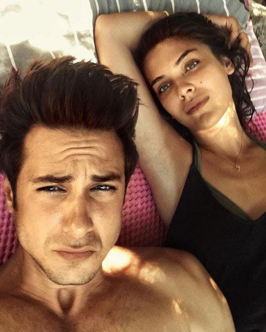 Kırgın Çiçekler'in Eylül'ü sevgilisiyle tatilde!