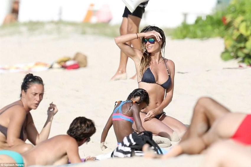 Heidi Klum büyüledi
