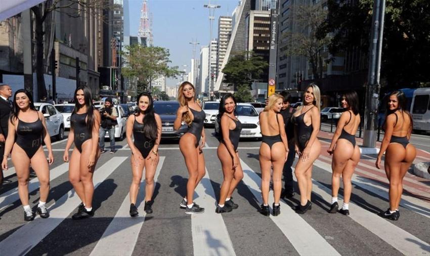 'En güzel popo' adayları ortalığı karıştırdı!