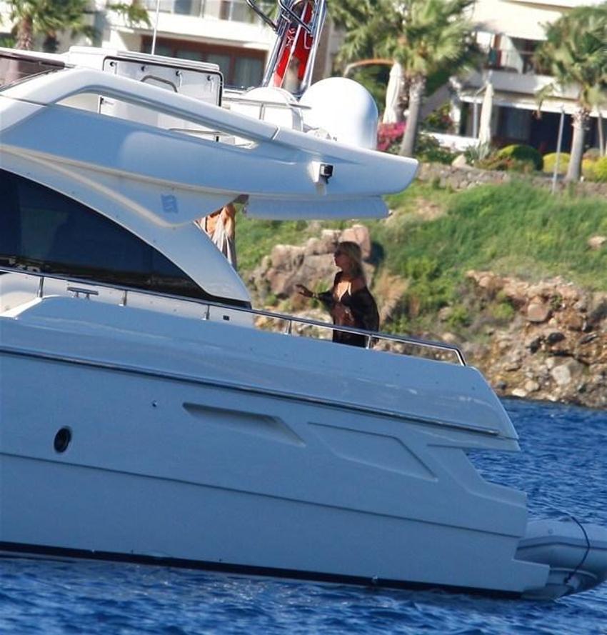 Elif Dürüst Bodrum'a damga vurdu!