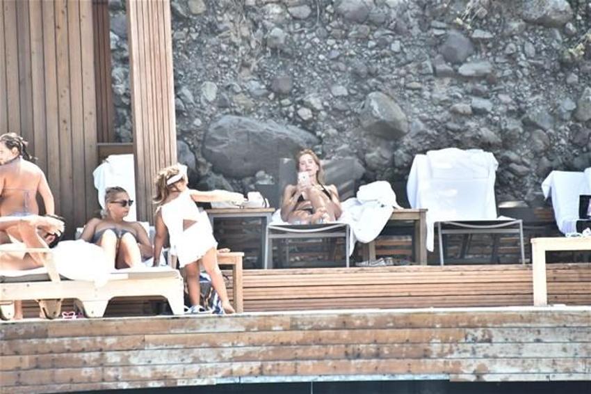 Elif Dürüst Bodrum'a damga vurdu!
