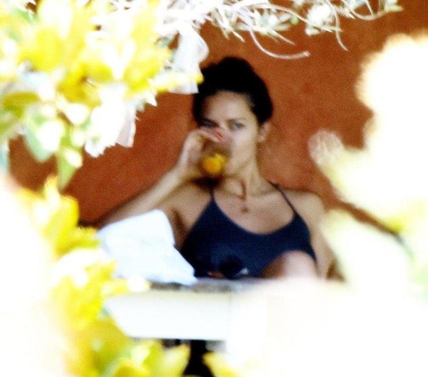 Ve o fotoğraf geldi! Adriana Lima ile Metin Hara...