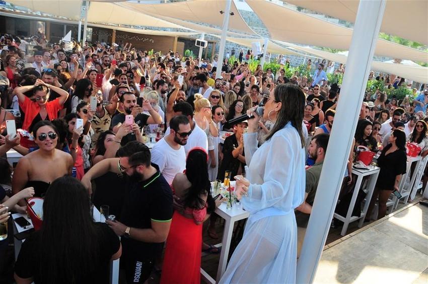 Gülşen'in transparan azizliği