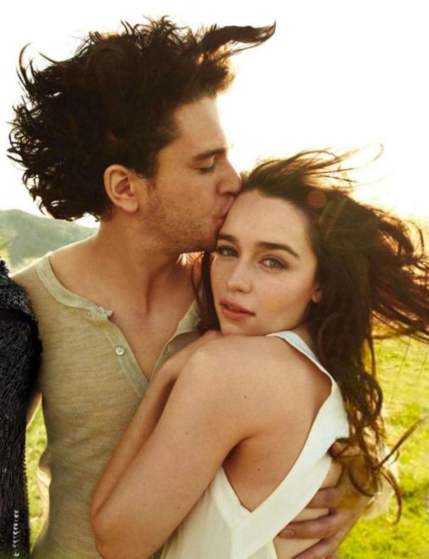 ‘Jon Snow’ ve ‘Daenerys Targaryen’ neden öpüştü?