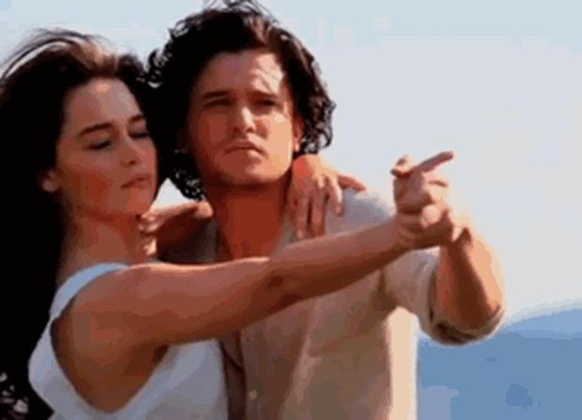 ‘Jon Snow’ ve ‘Daenerys Targaryen’ neden öpüştü?