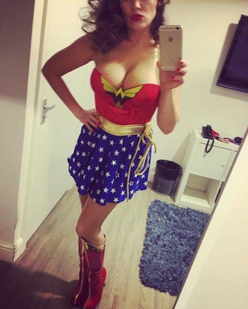 Kelly Brook Türkiye’ye geliyor!