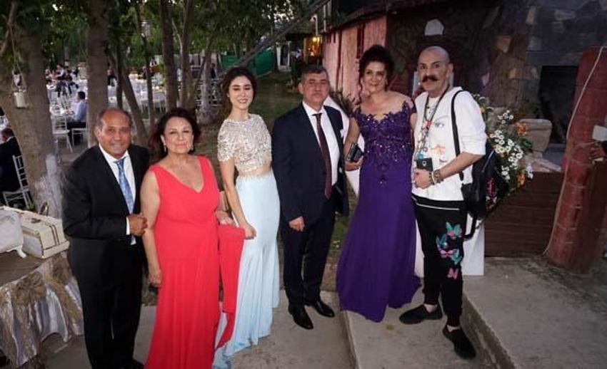 Azra Akın, Trakya usulü düğünle dünyaevine girdi!
