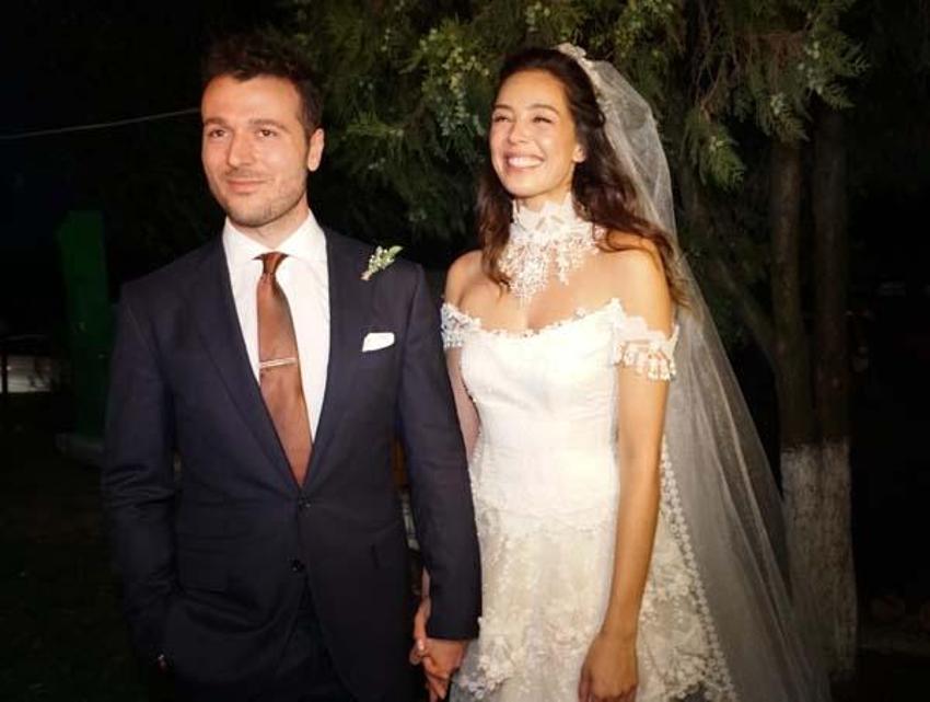 Azra Akın, Trakya usulü düğünle dünyaevine girdi!