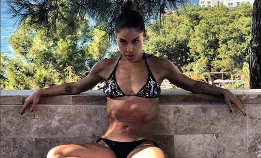 Irmak Ünal boşandıktan sonra resmen coştu!