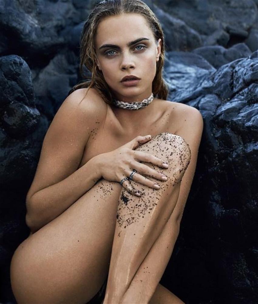 Cara Delevingne çok fena yakalandı!