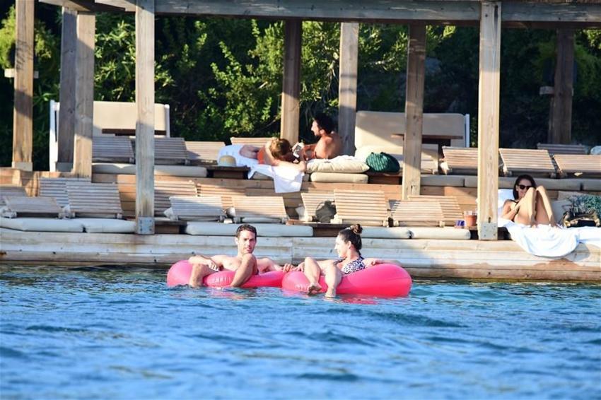 Kelly Brook Bodrum’da