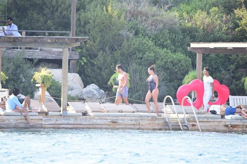 Kelly Brook Bodrum’da