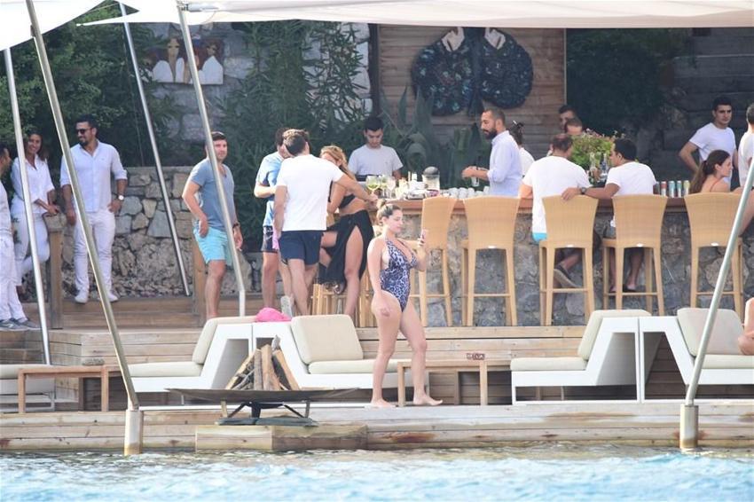 Kelly Brook Bodrum’da