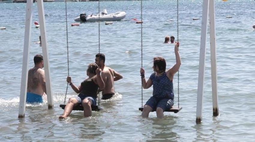 Bodrum’da 'sıcak' alarmı! Akın ettiler...