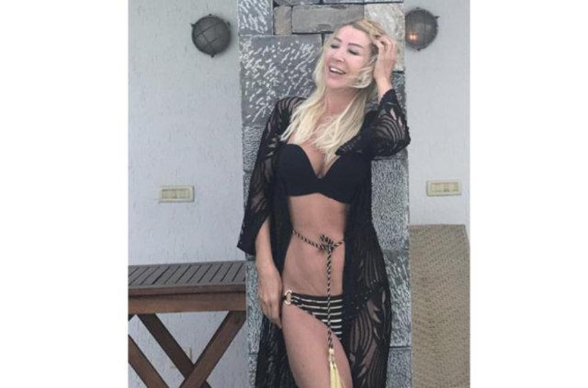 Transparan Seda çok cesur!