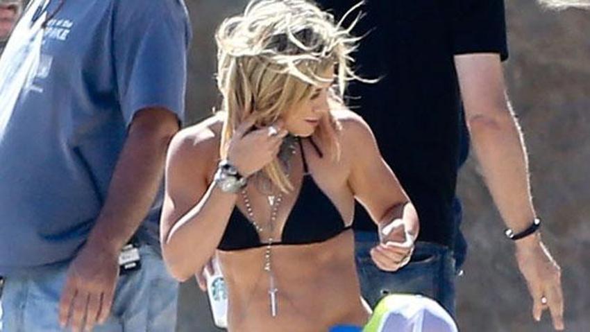 Hilary Duff herkesi şoke etti!