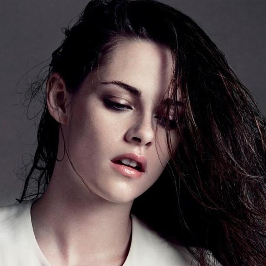 Kristen Stewart'tan çıplak reklam!