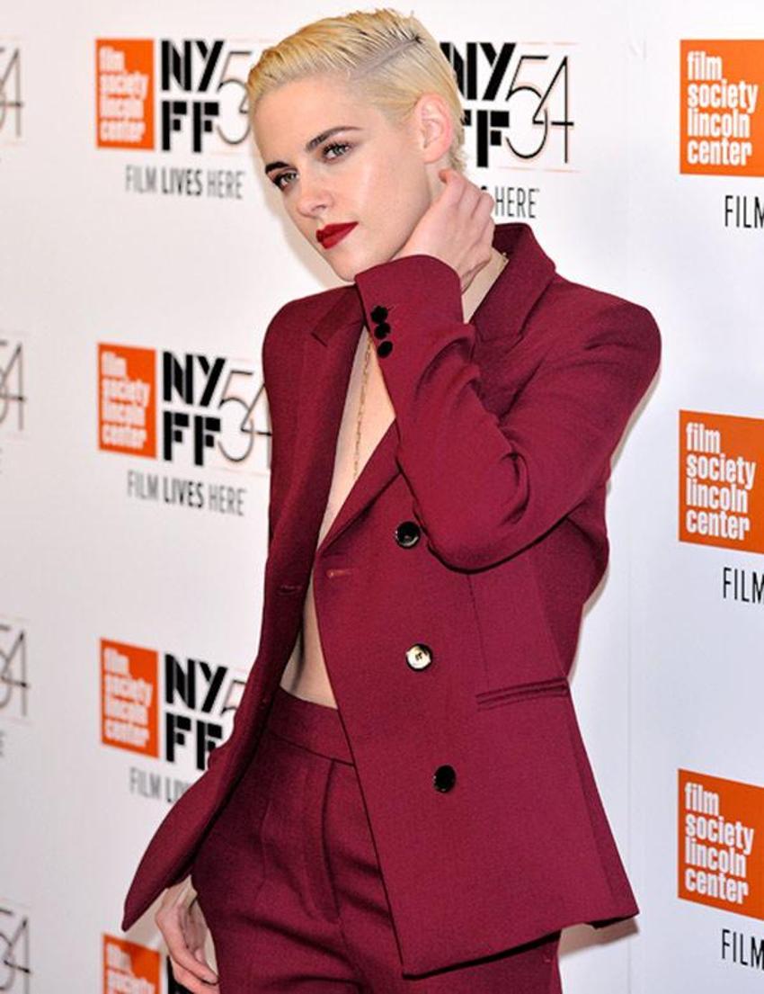 Kristen Stewart'tan çıplak reklam!