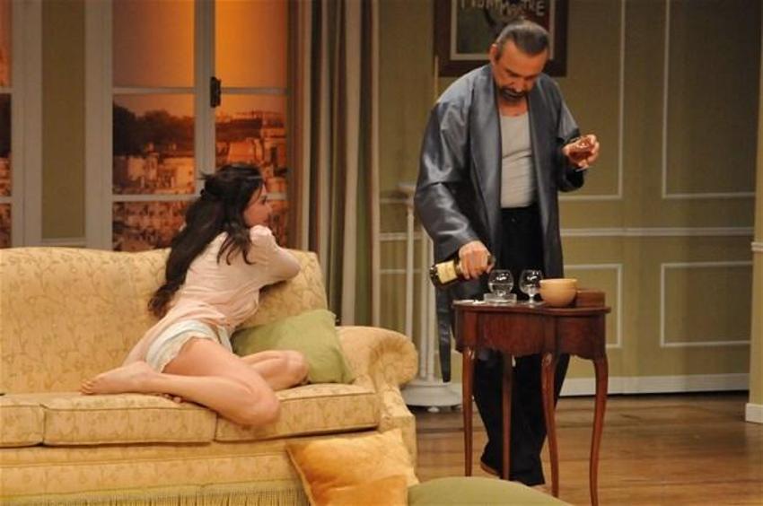 'Göbek ve kalça yağlarını aldırdı' iddiası!
