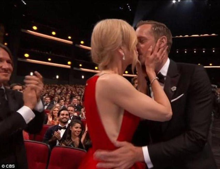 Nicole Kidman eşinin yanında bakın ne yaptı?
