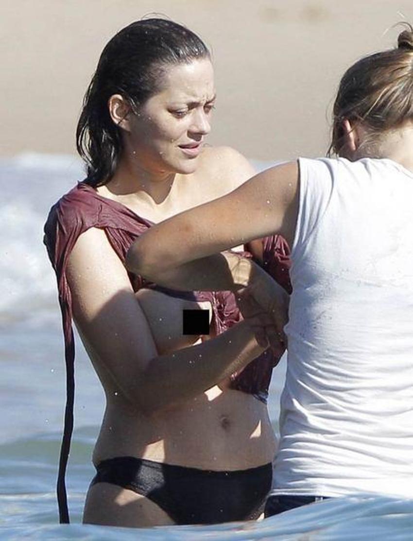 Marion Cotillard çırılçıplak soyundu!
