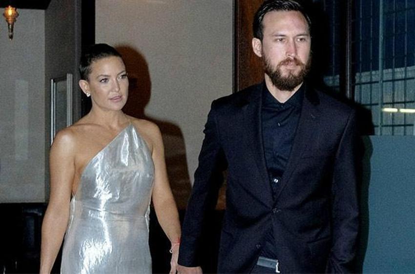 Kate Hudson yeni imajıyla büyüledi!