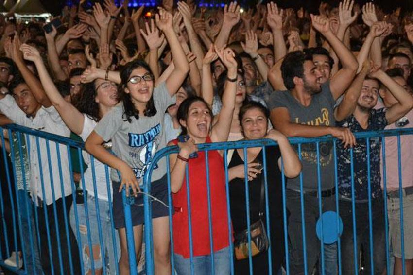 Aleyna Tilki konserini Conolar mı bastı?'
