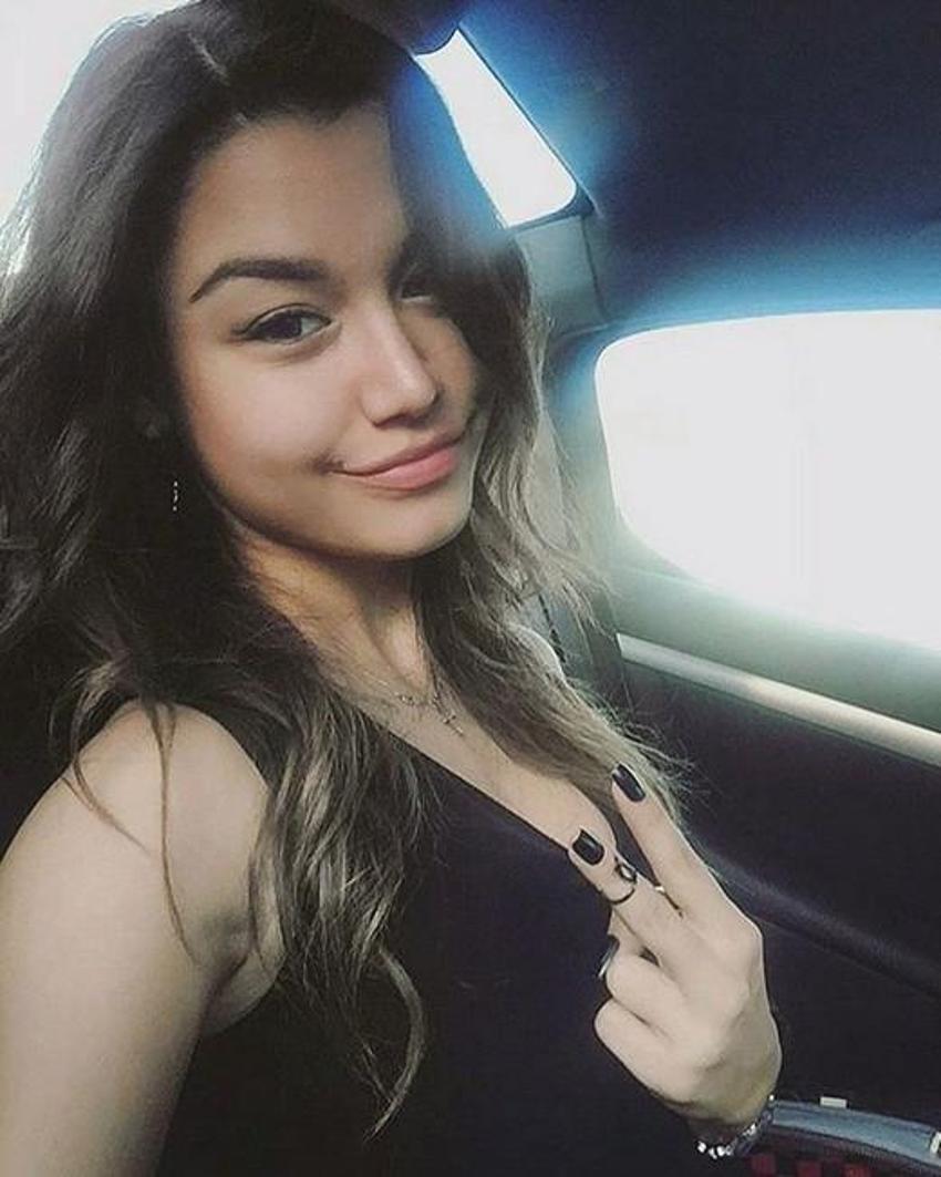 Survivor Denisa, Instagram'ı sallıyor!