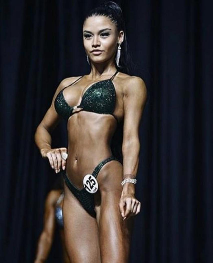 Survivor Denisa, Instagram'ı sallıyor!
