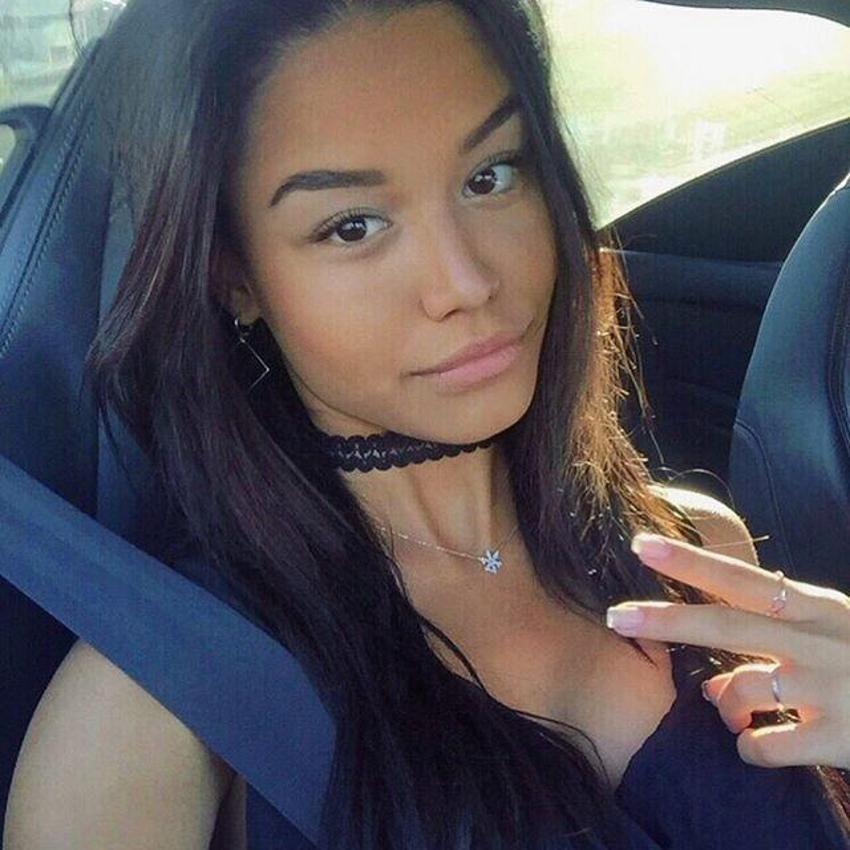 Survivor Denisa, Instagram'ı sallıyor!