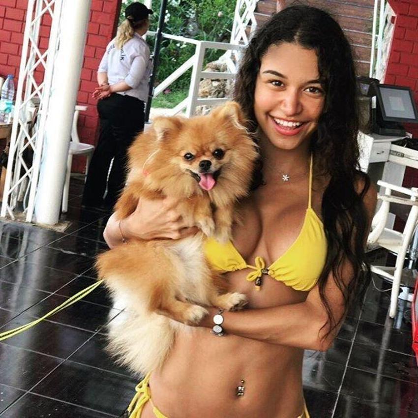 Survivor Denisa, Instagram'ı sallıyor!