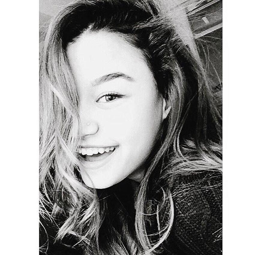 Survivor Denisa, Instagram'ı sallıyor!