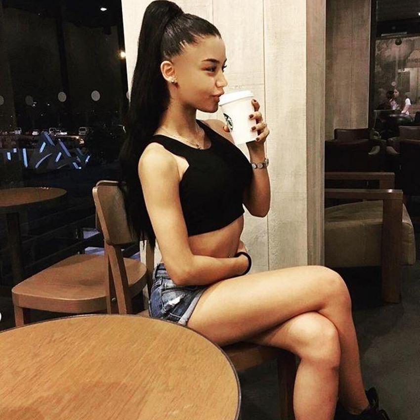 Survivor Denisa, Instagram'ı sallıyor!