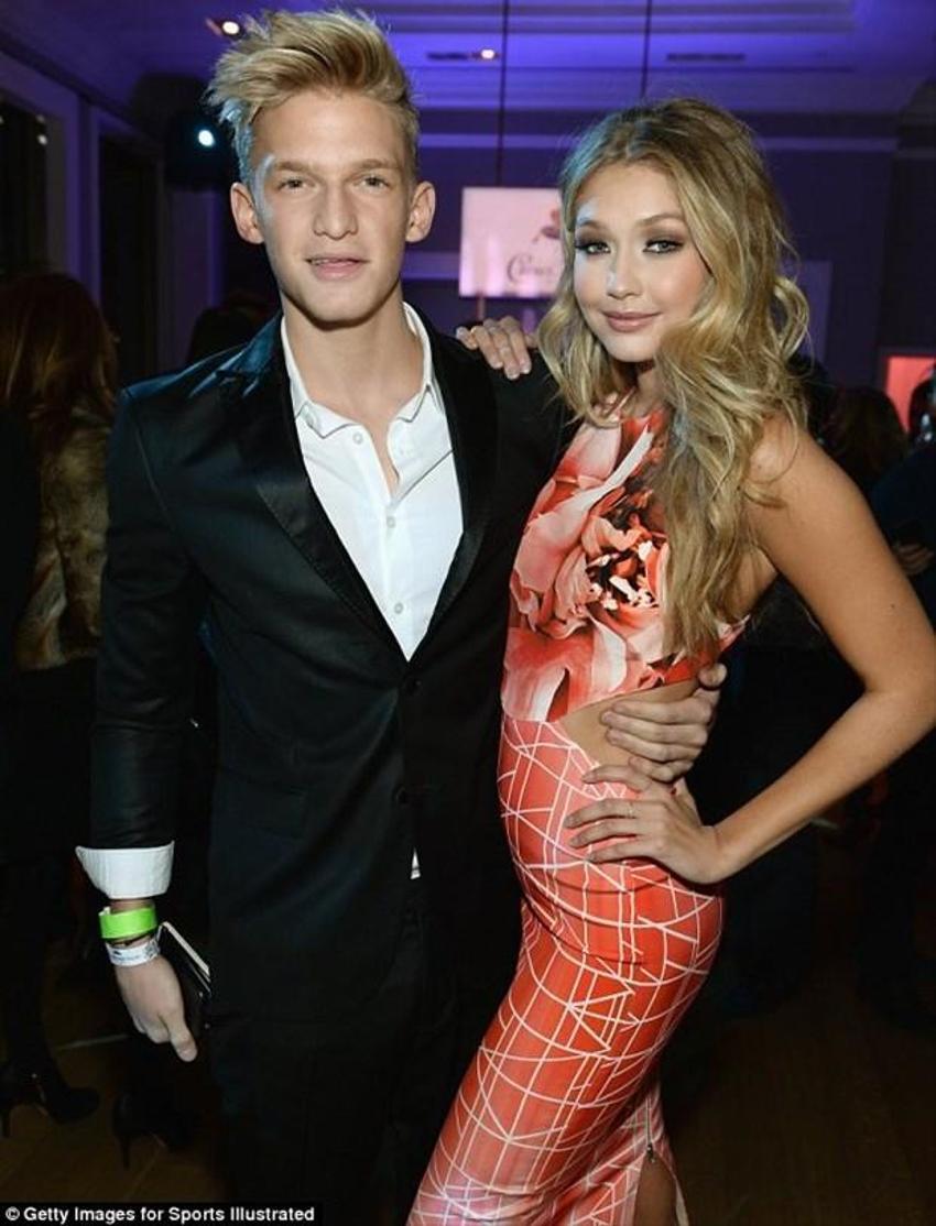 Tüm bakışlar Gigi Hadid'e yöneldi!