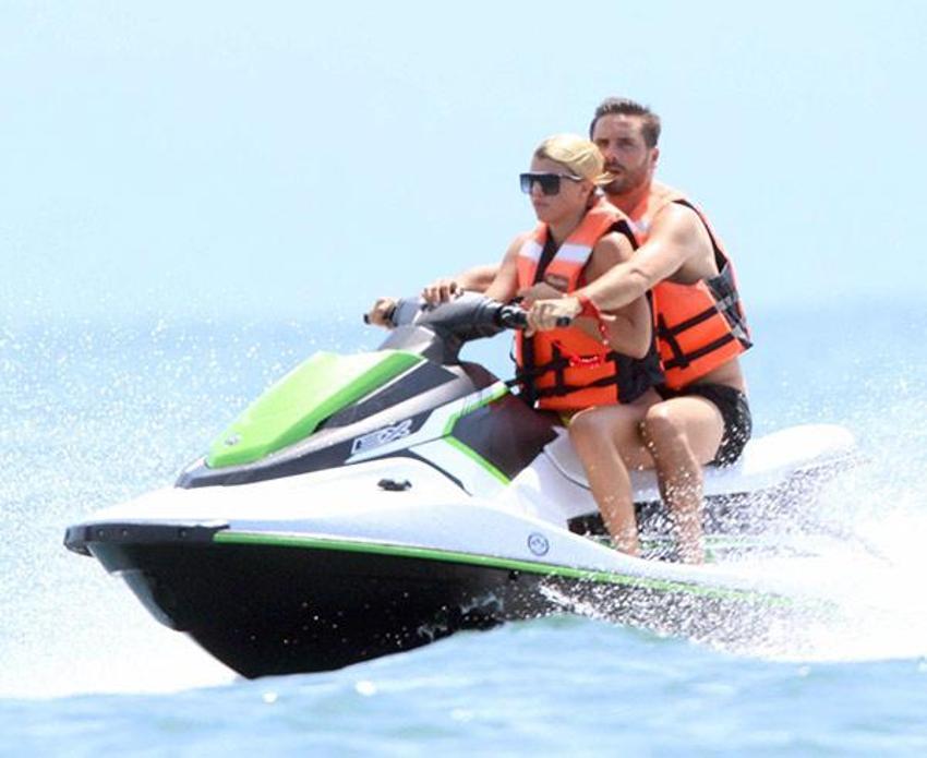 Sofia Richie 'seks bağımlısı' sevgilisi ile tatilde!