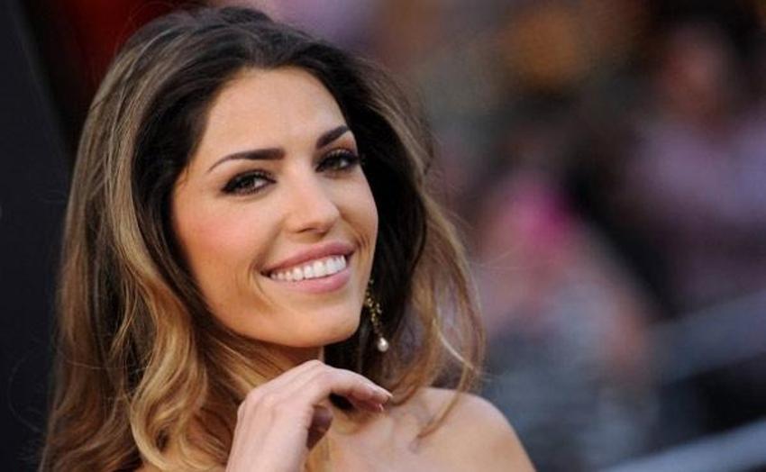 Yolanthe çok mutsuz! Dönmek istiyor...