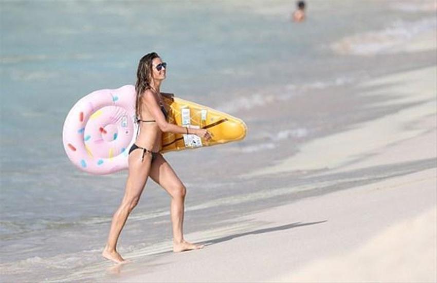 Heidi Klum'dan çıplak paylaşım!