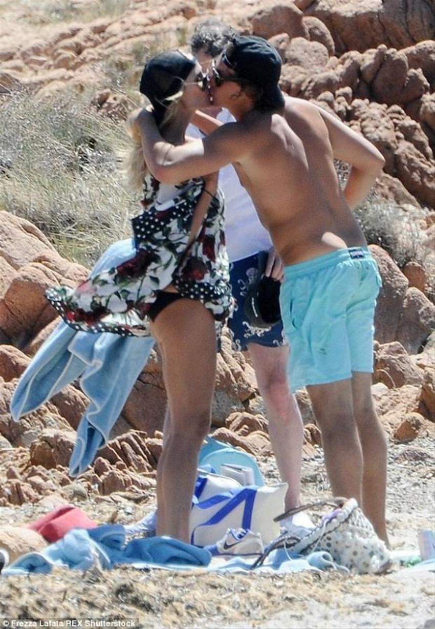 Heidi Klum'dan çıplak paylaşım!