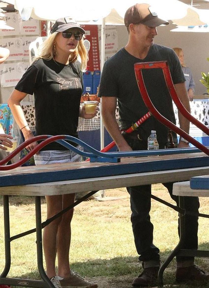 Anna Faris yeni aşkı ile yakalandı!