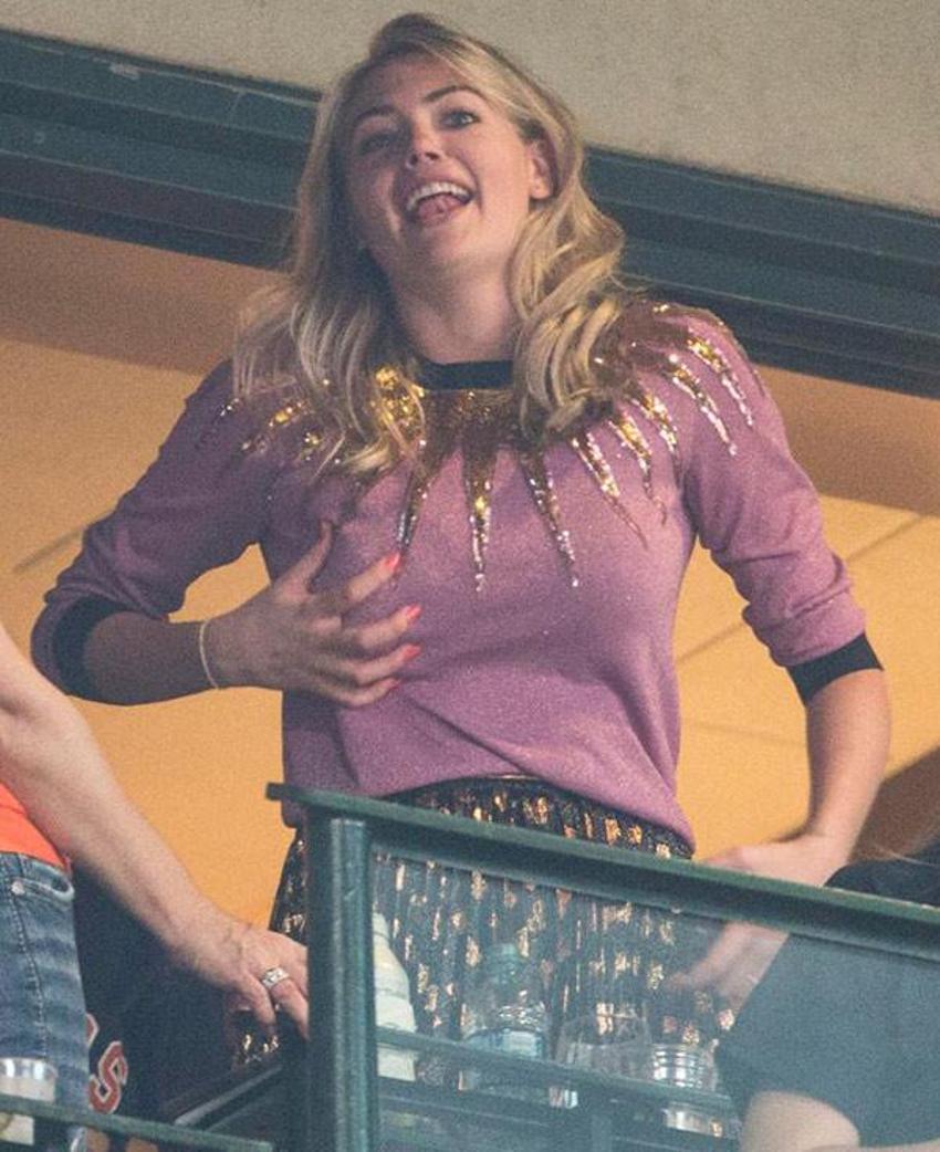 Kate Upton kendinden geçti!