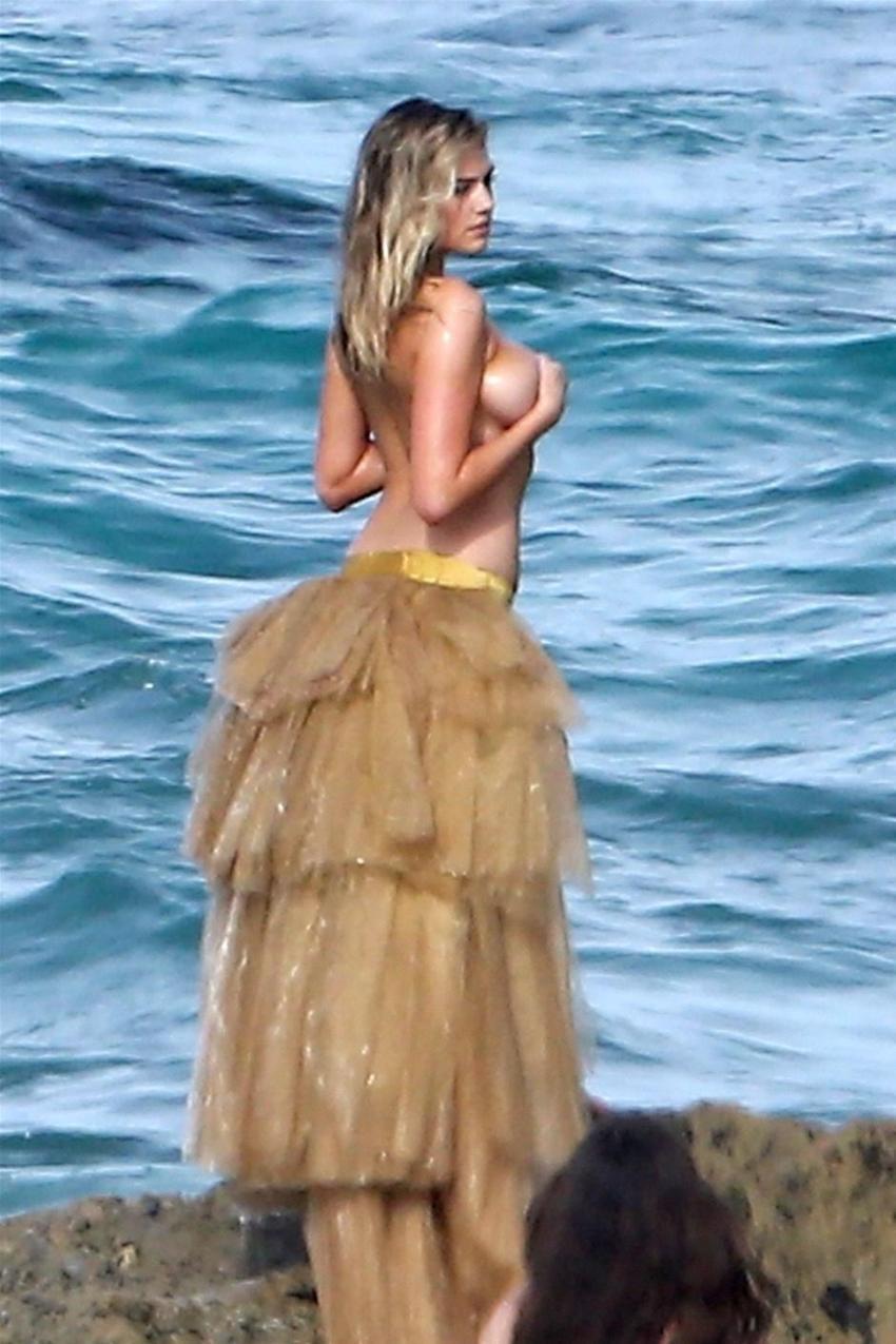 Kate Upton kendinden geçti!
