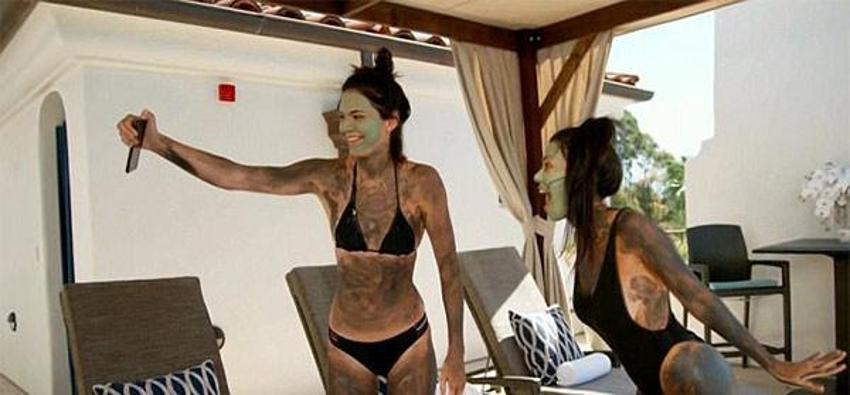 Kardashian'lar bikini giyip eğlendiler!